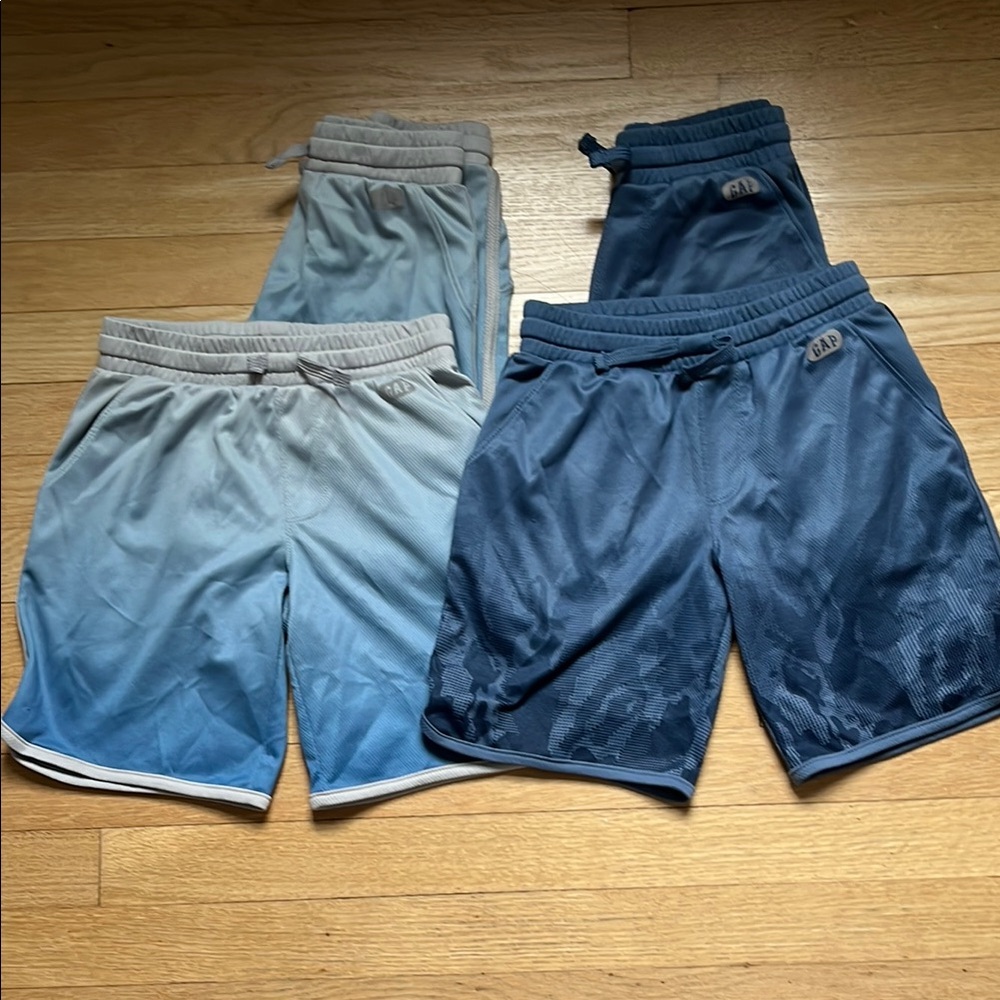 GapKids Boys Quick Dry Shorts Size 6/7 Four Pairs - Back to School